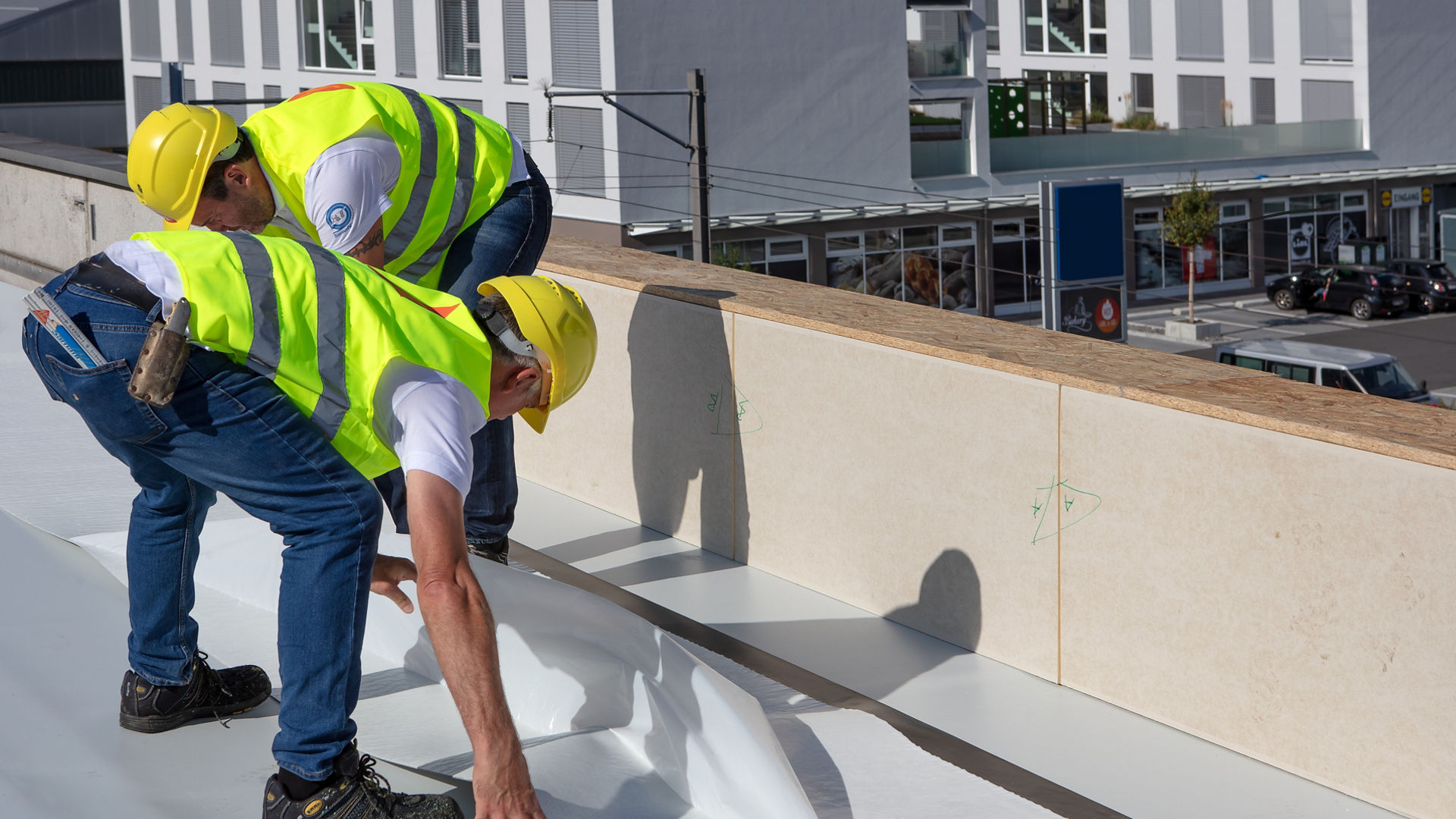 M and N Roofing Ltd professional roofing team